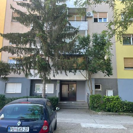 New Two Bedroom Apartment Maloni بولا المظهر الخارجي الصورة