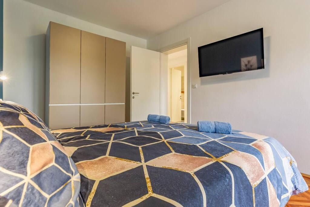 New Two Bedroom Apartment Maloni بولا المظهر الخارجي الصورة